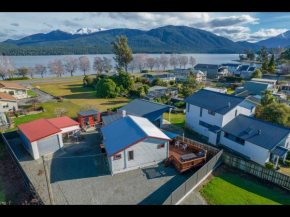 Te Anau Holiday Home - Free WIFi - Free Bikes & Kayaks - Short Walk to Lake & Town - Top Views